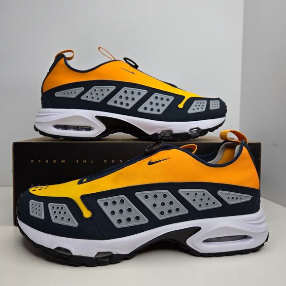 Nike Air Max SNDR Canyon Gold Size 13.5 Women / Size 12 Men